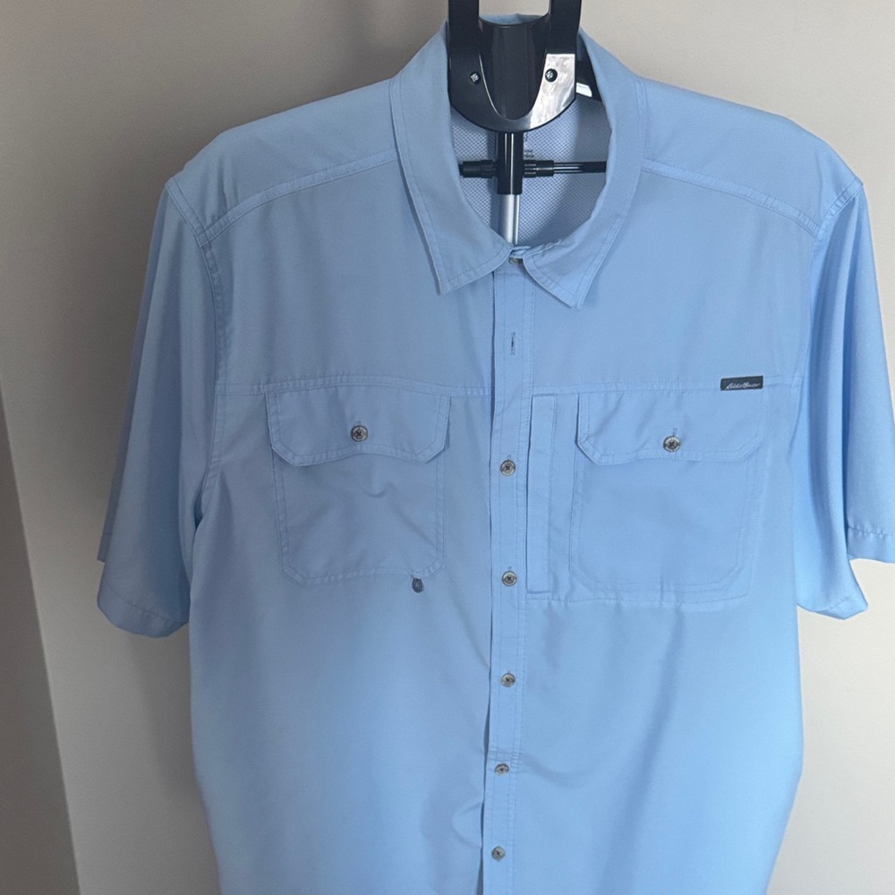Eddie Bauer Men's Light Blue Casual Shirt
